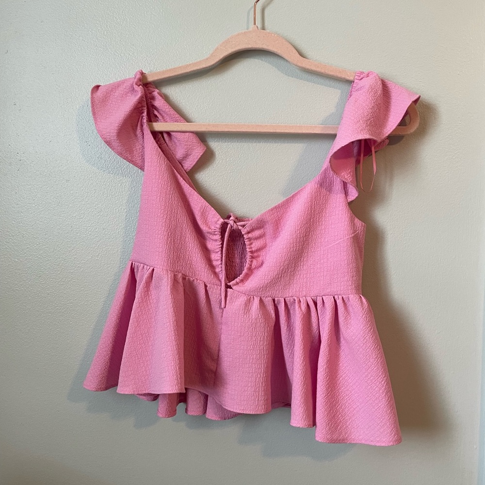 urban outfitters pink top